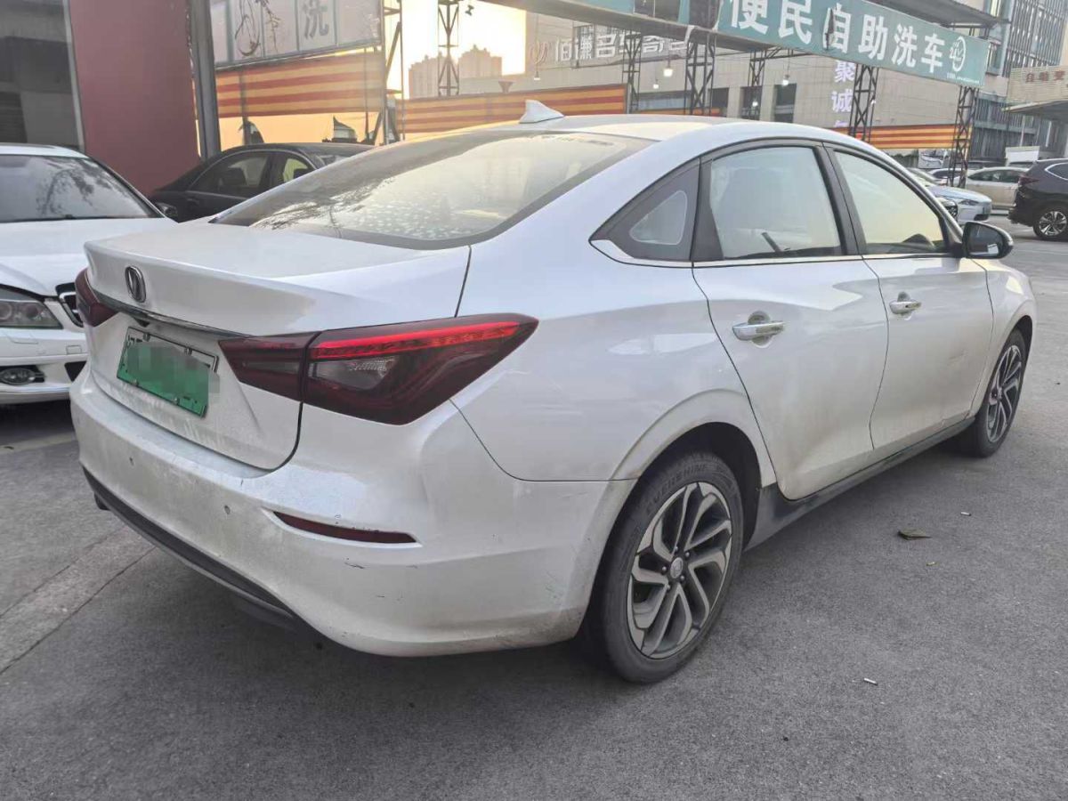 長(zhǎng)安 逸動(dòng)  2021款 PLUS 1.6L GDI CVT精英型圖片