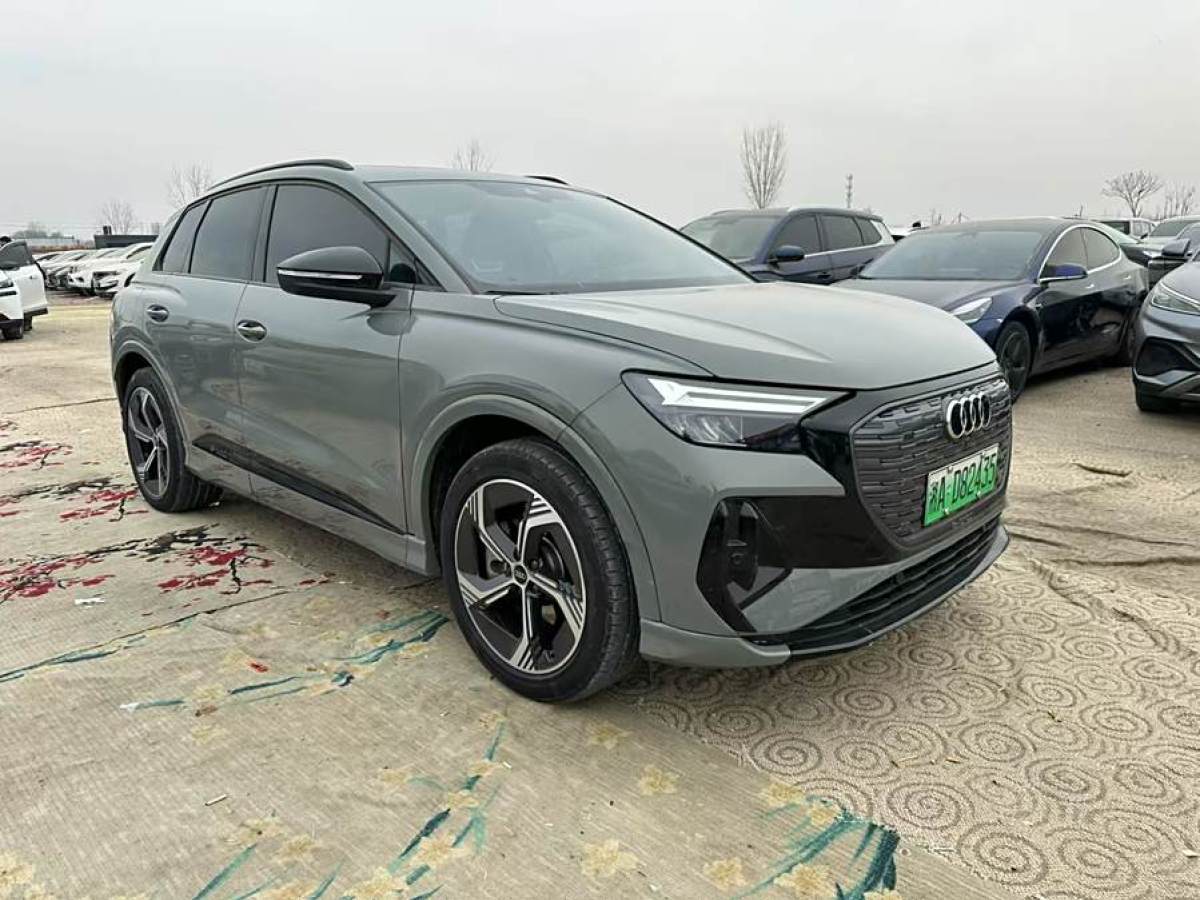 奧迪 奧迪Q4 e-tron  2023款 40 e-tron 創(chuàng)境曜夜版圖片