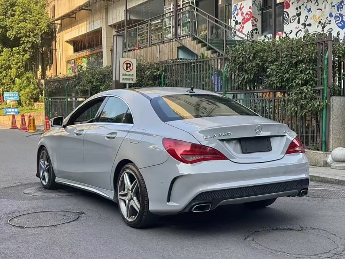 2016年10月奔馳 奔馳CLA級(jí)  2015款 CLA 220 4MATIC