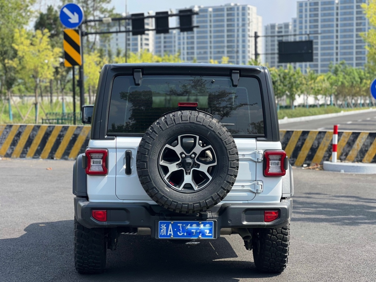 Jeep 牧马人  2021款 2.0T Rubicon 两门版图片