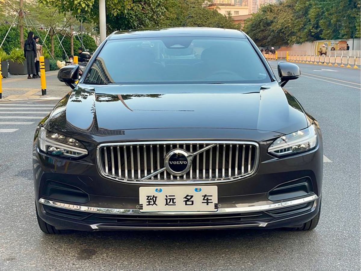 沃爾沃 S90  2022款 B5 智逸豪華版圖片