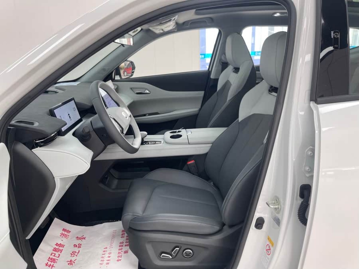 長安 長安UNI-Z  2025款 1.5T 尊貴型圖片