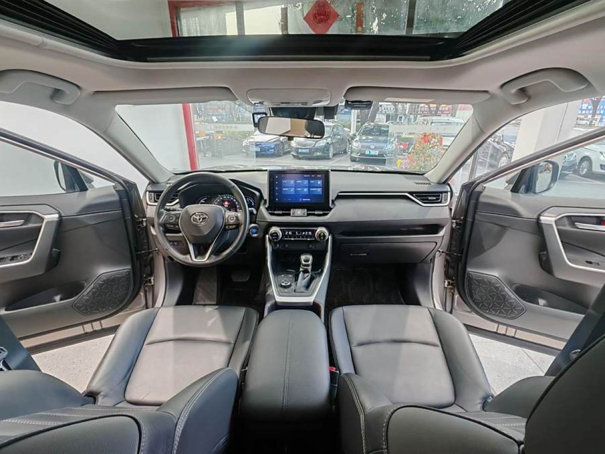 豐田 RAV4榮放  2023款 雙擎 2.5L E-CVT四驅(qū)精英Plus版圖片