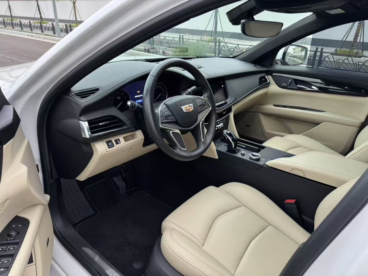 凱迪拉克 CT6  2019款 28T 豪華型圖片