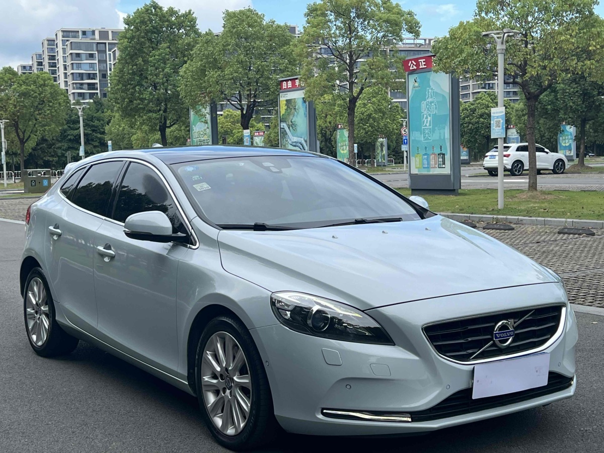 沃爾沃 V40  2014款 2.0T 智雅版圖片