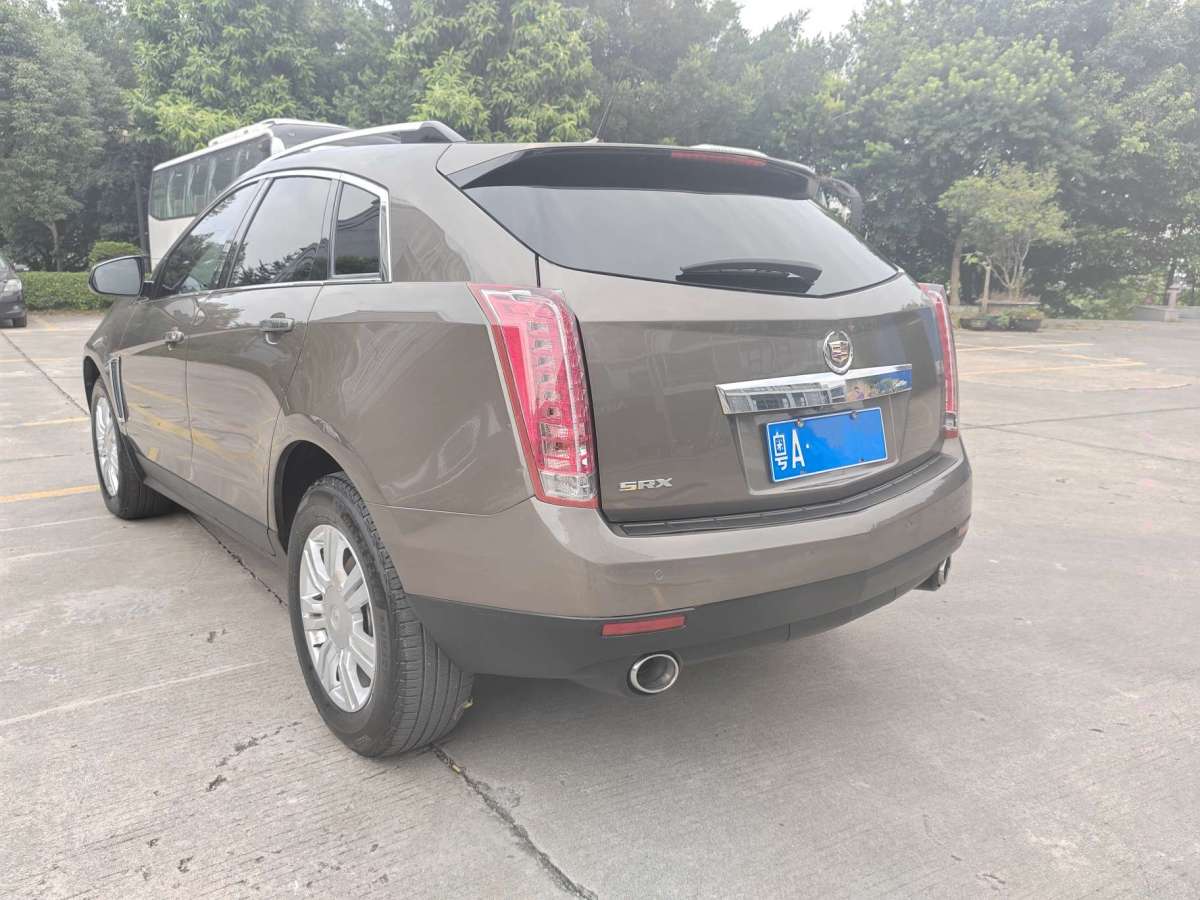 凱迪拉克 SRX  2015款 3.0L 精英型圖片