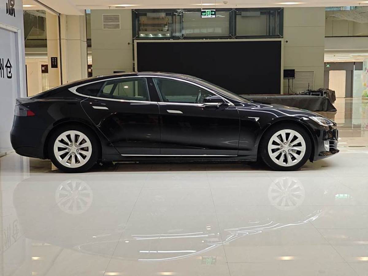 特斯拉 Model S  2021款 長續(xù)航升級(jí)版圖片