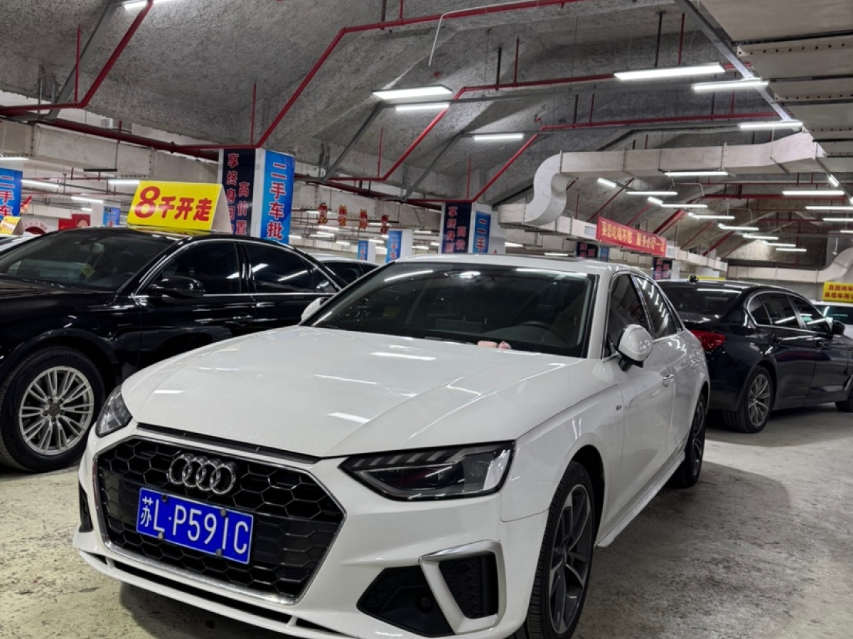 奧迪 奧迪A4L  2022款 40 TFSI 豪華動(dòng)感型圖片