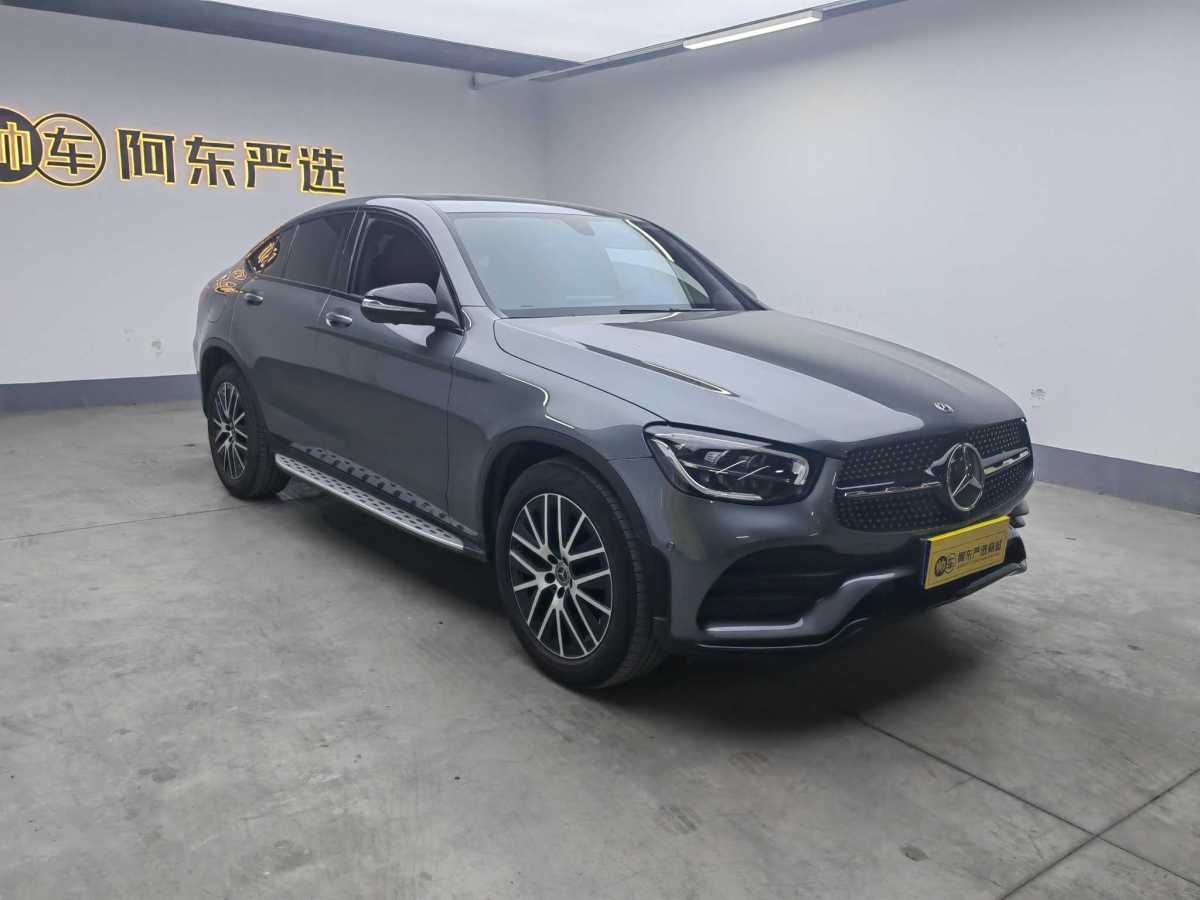 奔馳 奔馳GLC  2022款 改款 GLC 260 4MATIC 轎跑SUV圖片