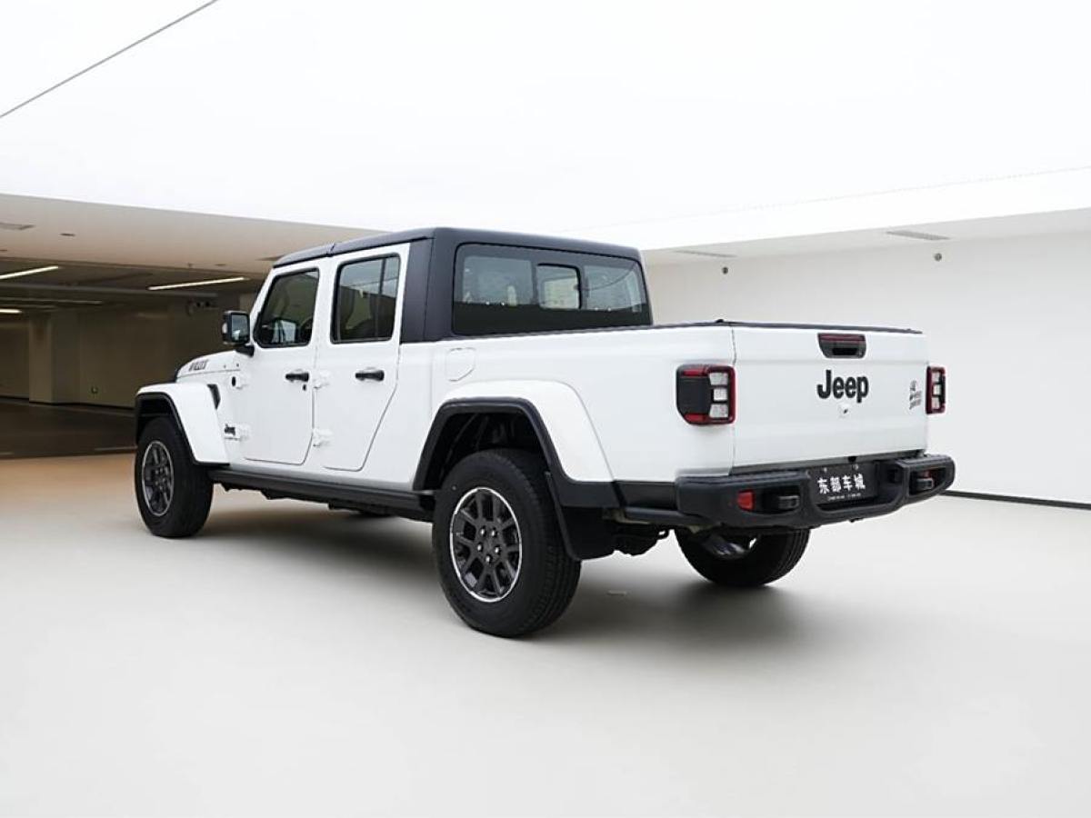 2023年4月Jeep 角斗士  2023款 3.6L Overland