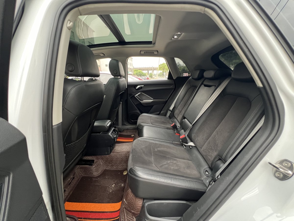 奧迪 奧迪Q3  2024款 35 TFSI 進(jìn)取動感型圖片