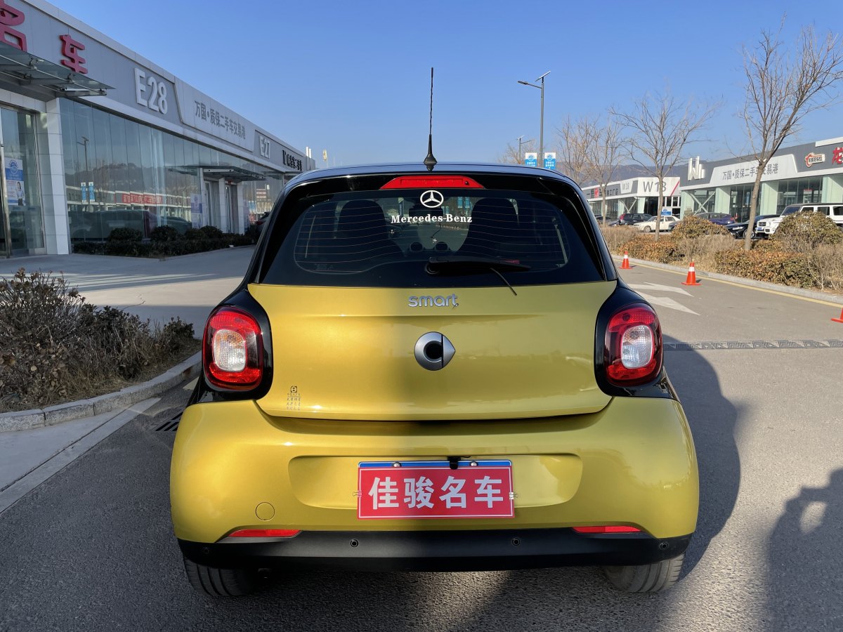 smart forfour  2018款 1.0L 52千瓦靈動(dòng)版圖片