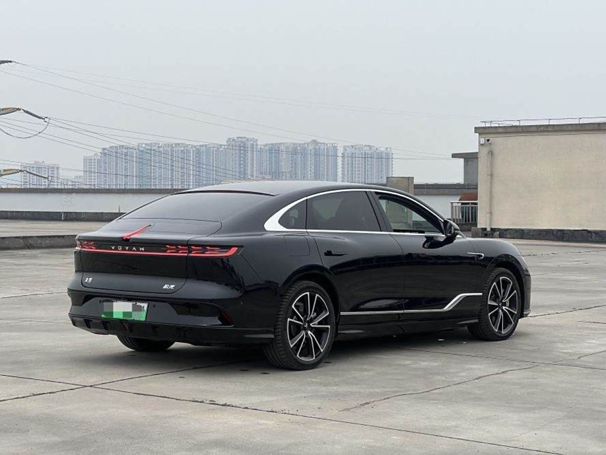 嵐圖 嵐圖追光  2024款 PHEV 四驅(qū)超長續(xù)航旗艦版圖片