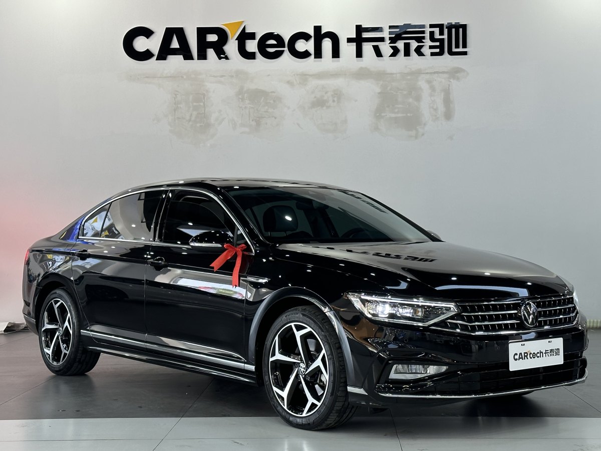 大眾 邁騰  2023款 200萬輛紀(jì)念版 330TSI DSG豪華型圖片