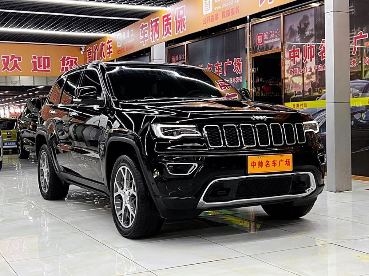 Jeep 大切诺基  2020款 3.0L 精英导航版图片