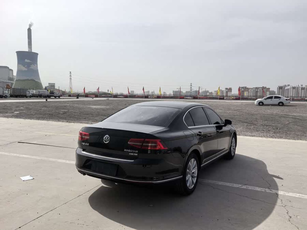 大眾 邁騰  2017款 330TSI DSG 領(lǐng)先型圖片