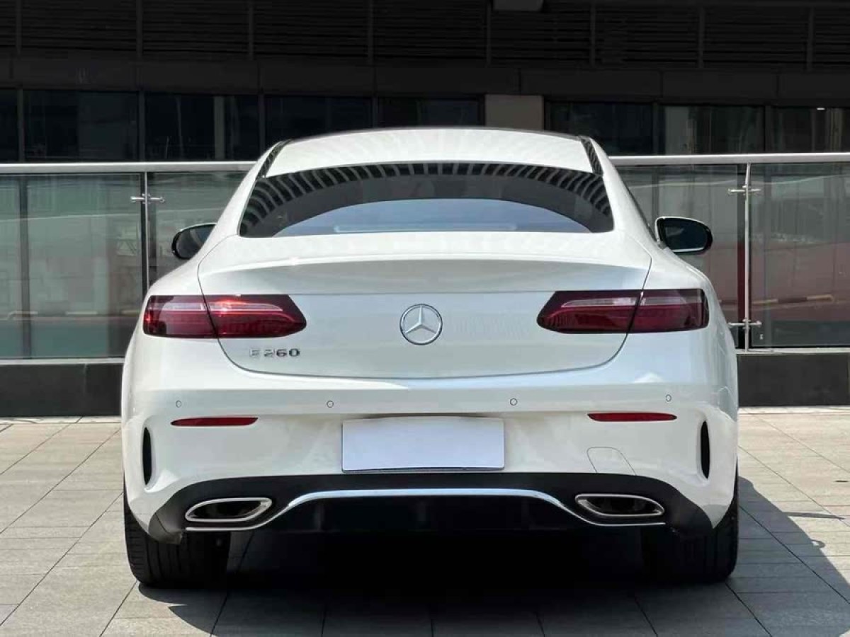 奔馳 奔馳E級  2021款 改款 E 260 轎跑車圖片
