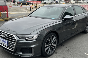 奥迪A6L 奥迪 45 TFSI 臻选动感型