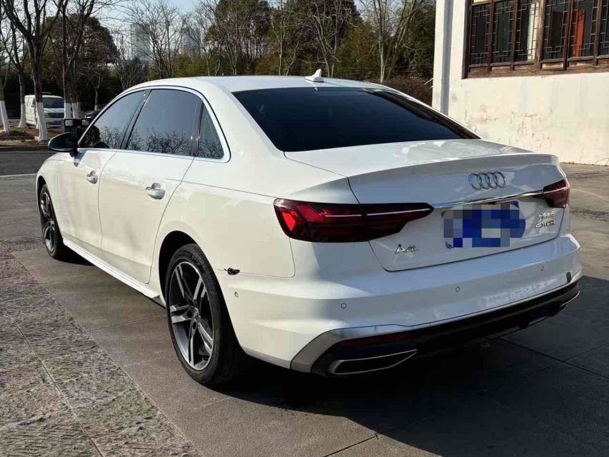 奧迪 奧迪A4L  2020款 40 TFSI 豪華動(dòng)感型圖片