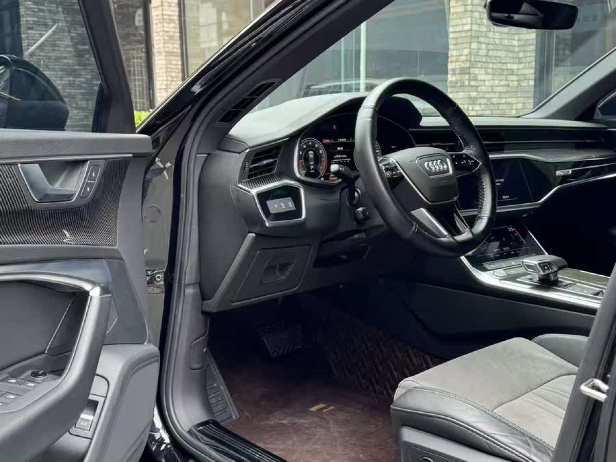 奧迪 奧迪A6L  2022款 45 TFSI 臻選動(dòng)感型圖片
