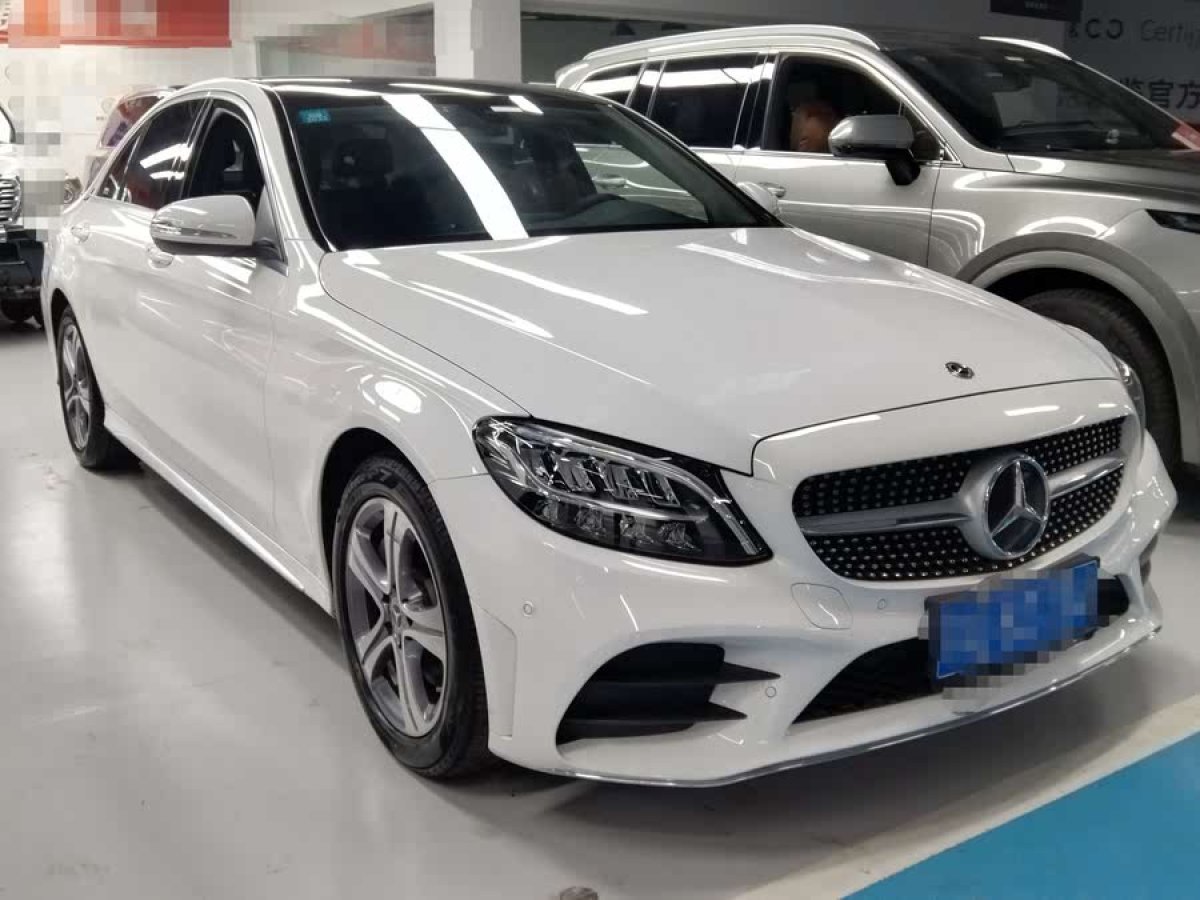 奔馳 奔馳C級  2020款 改款 C 260 L 運(yùn)動版圖片