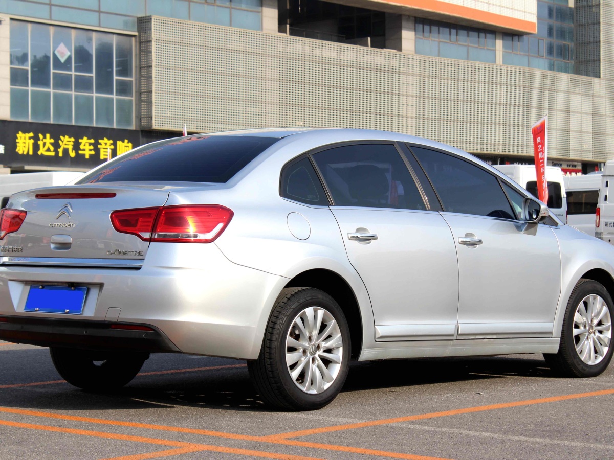 雪鐵龍 世嘉  2012款 三廂 1.6L 自動品尚型圖片