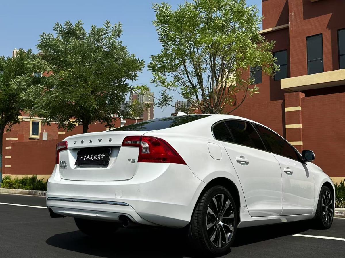 沃爾沃 S60  2014款 2.0T T5 個性運動版(改款)圖片