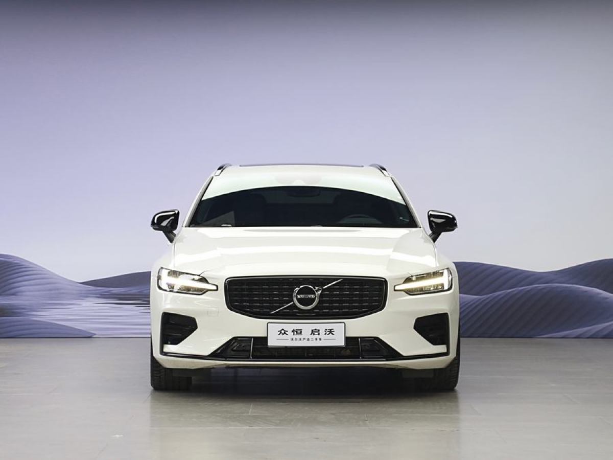 沃爾沃 V60  2022款 B5 智遠(yuǎn)運(yùn)動(dòng)版圖片