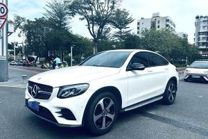 奔驰GLC 奔驰 改款 GLC 300 4MATIC 轿跑SUV