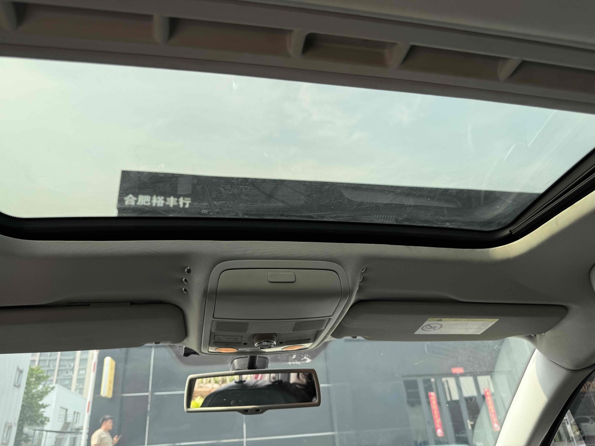 大眾 帕薩特  2014款 1.8TSI DSG御尊版圖片