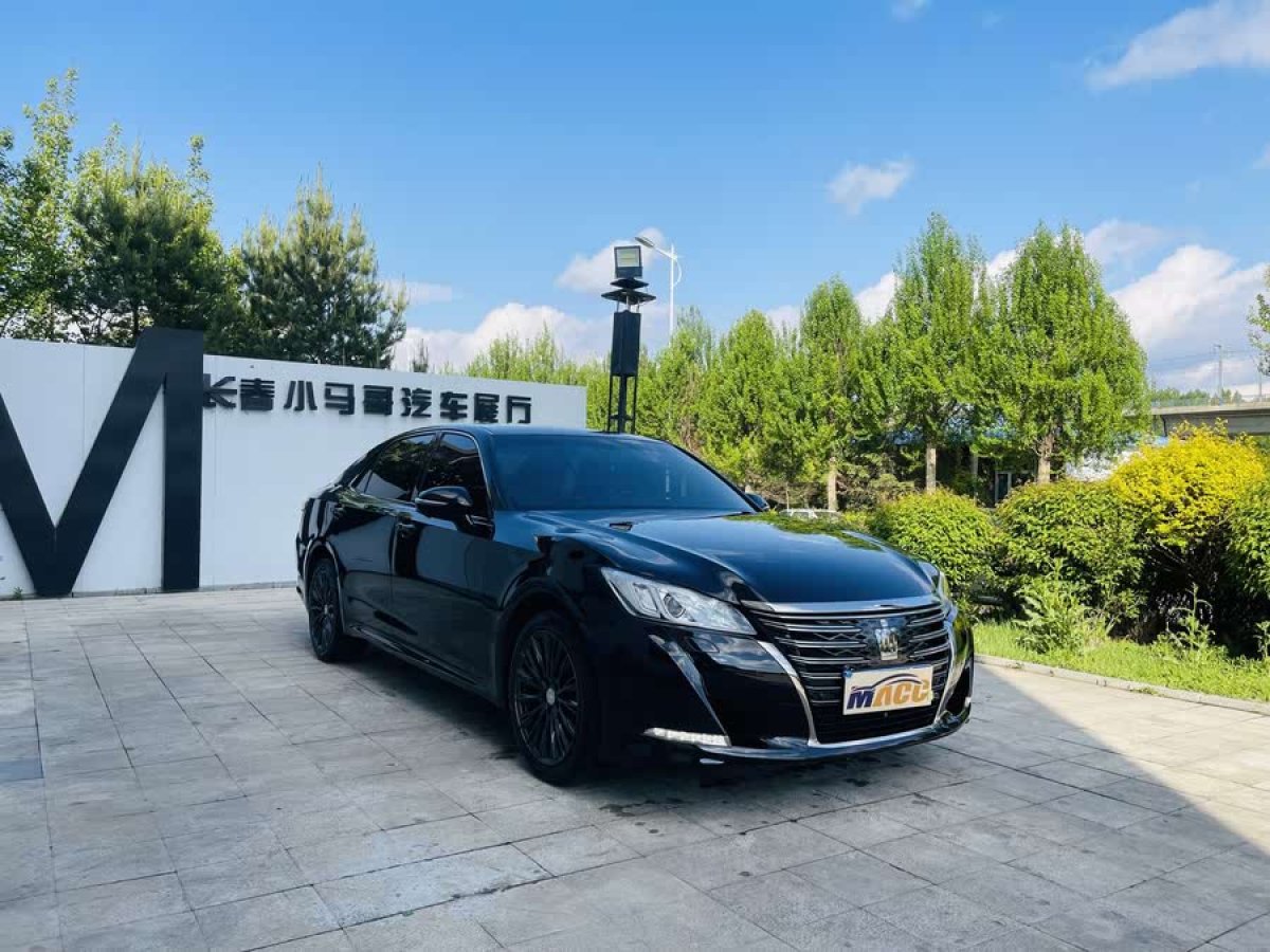 豐田 皇冠  2018款 2.0T 時(shí)尚版圖片