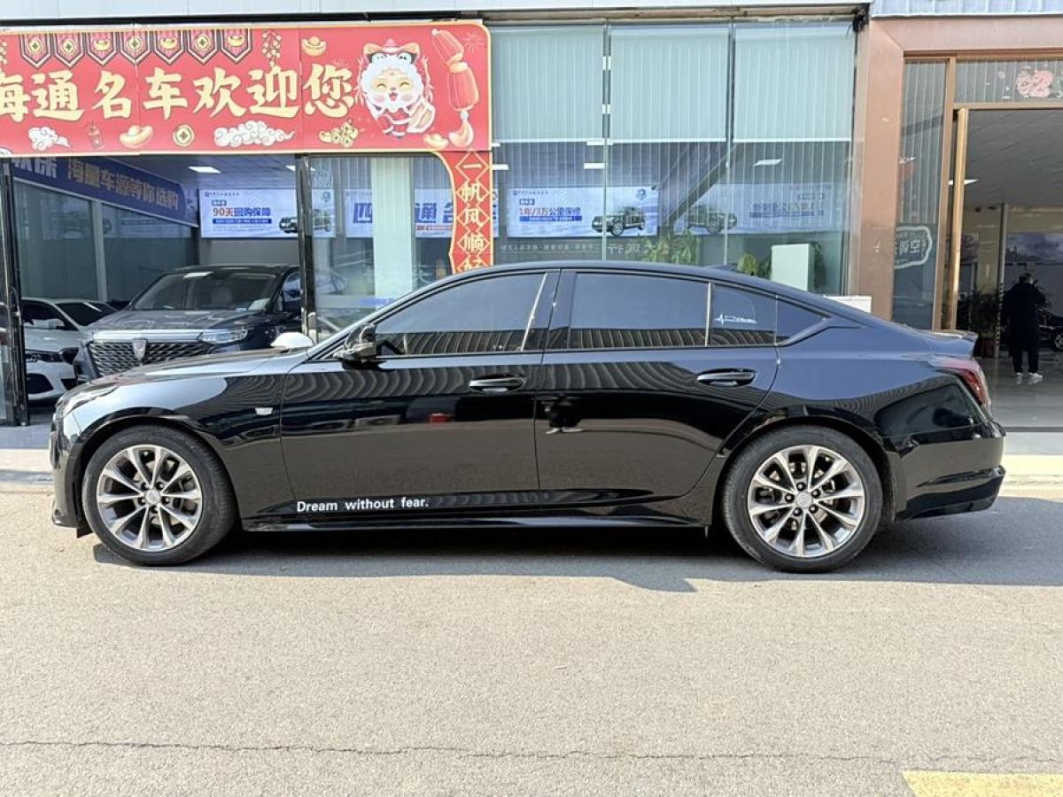 凱迪拉克 CT5  2021款 28T 領(lǐng)先運(yùn)動型圖片