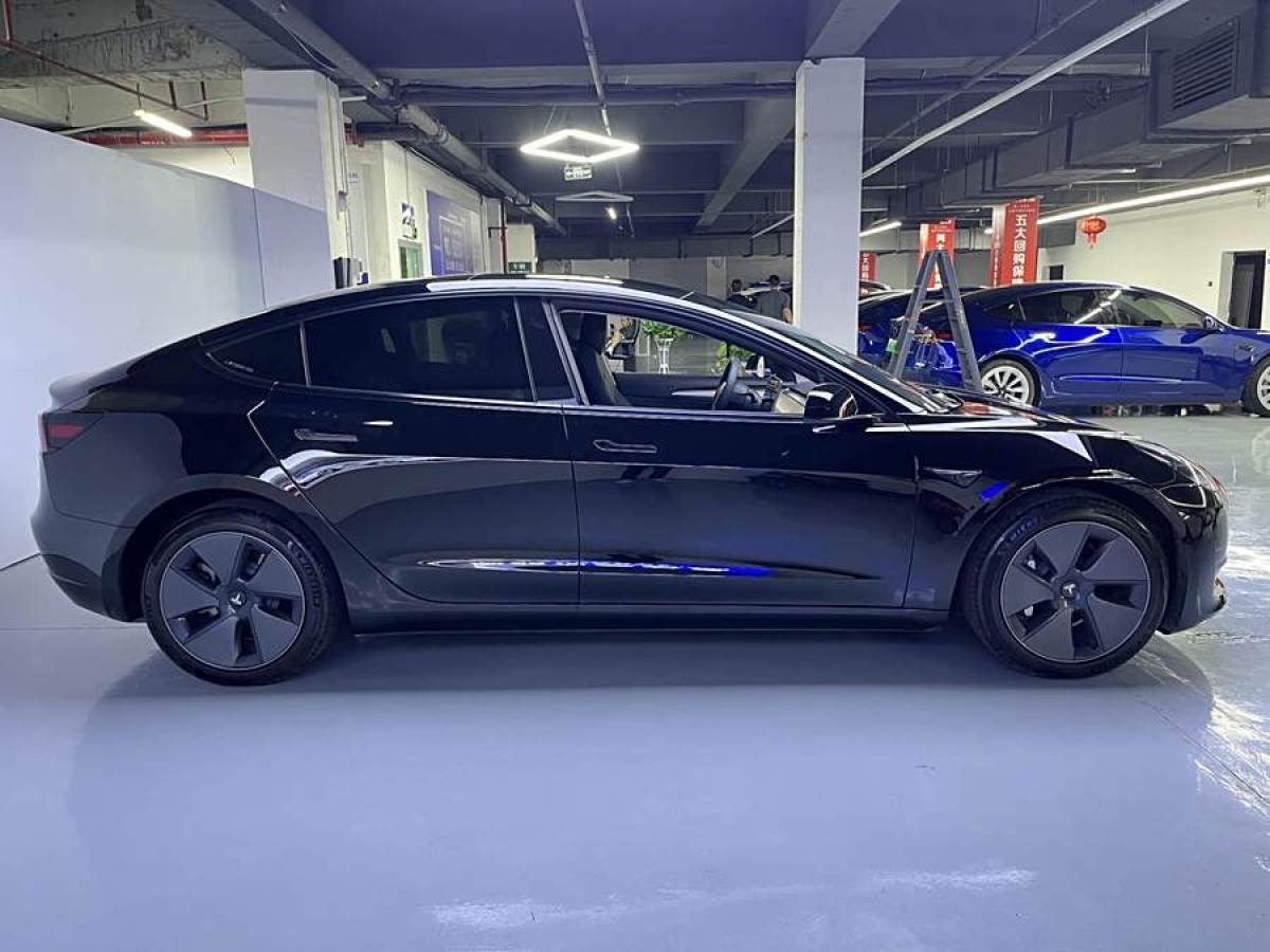 特斯拉 Model 3  2022款 改款 后輪驅(qū)動(dòng)版圖片