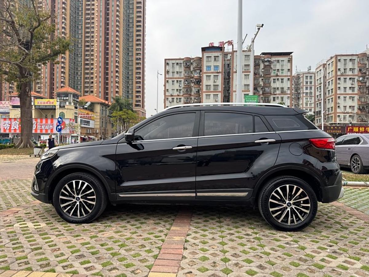 福特 領(lǐng)界  2019款 EcoBoost 145 CVT 48V尊領(lǐng)型 國VI圖片