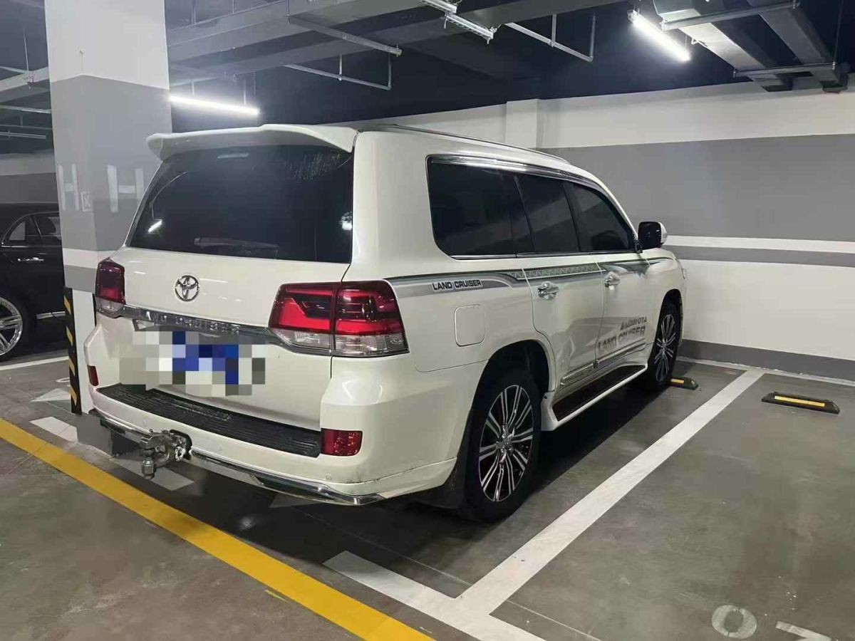 豐田 蘭德酷路澤 圖片