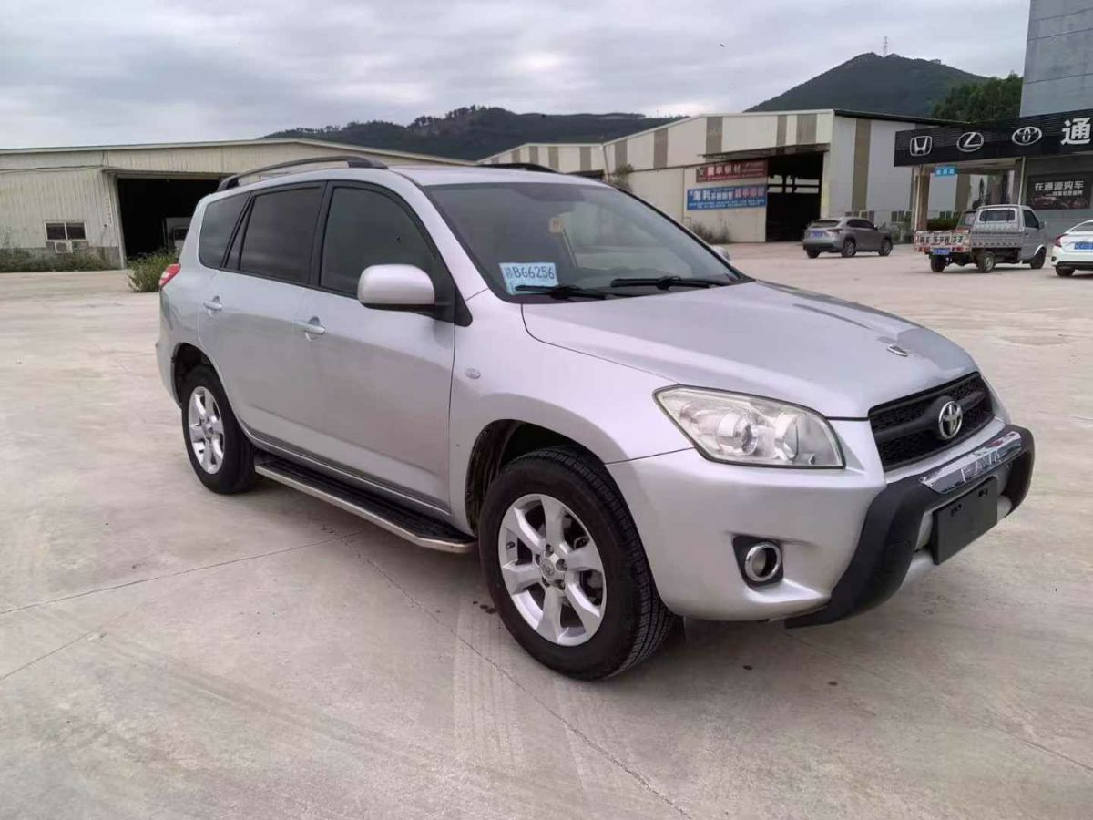 豐田 RAV4 圖片