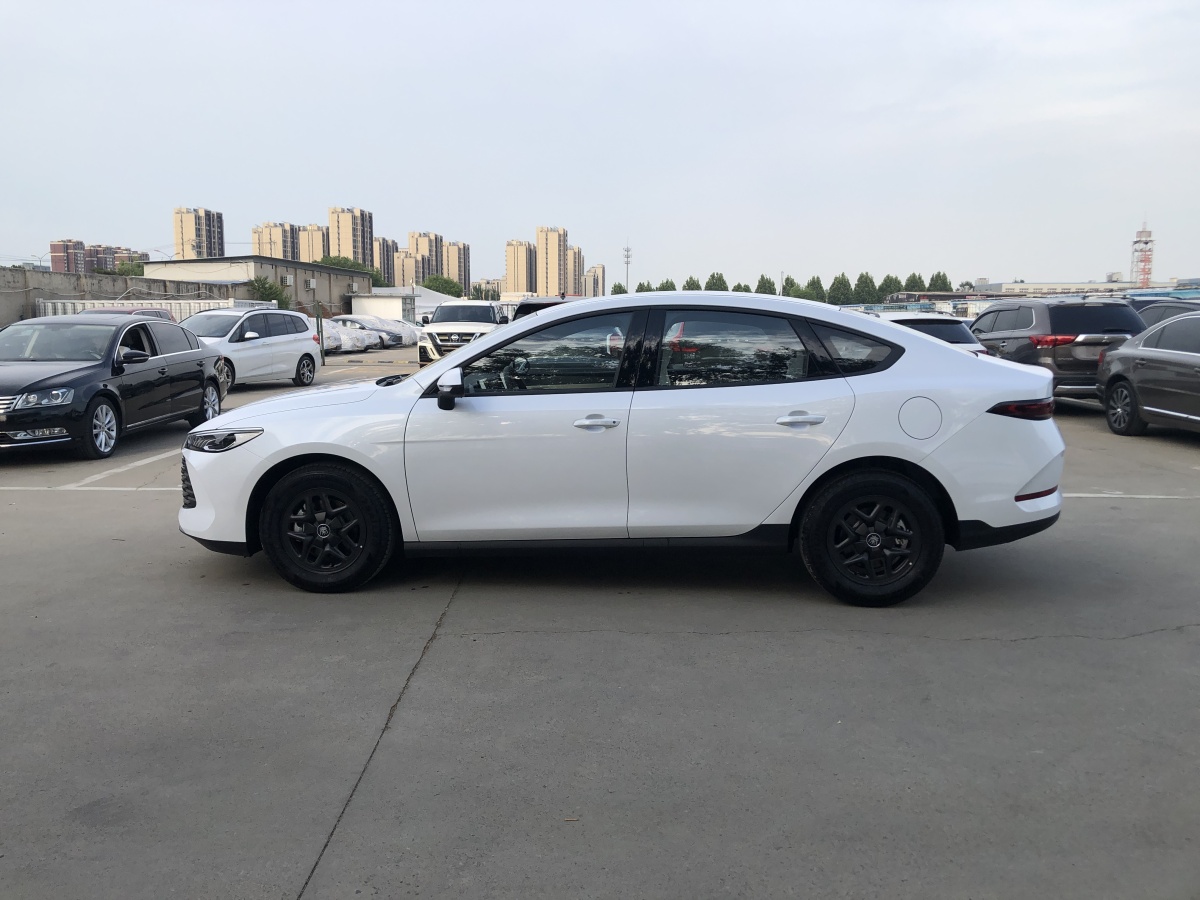 比亞迪 秦PLUS  2025款 DM-i 智駕版 55KM領(lǐng)先型圖片