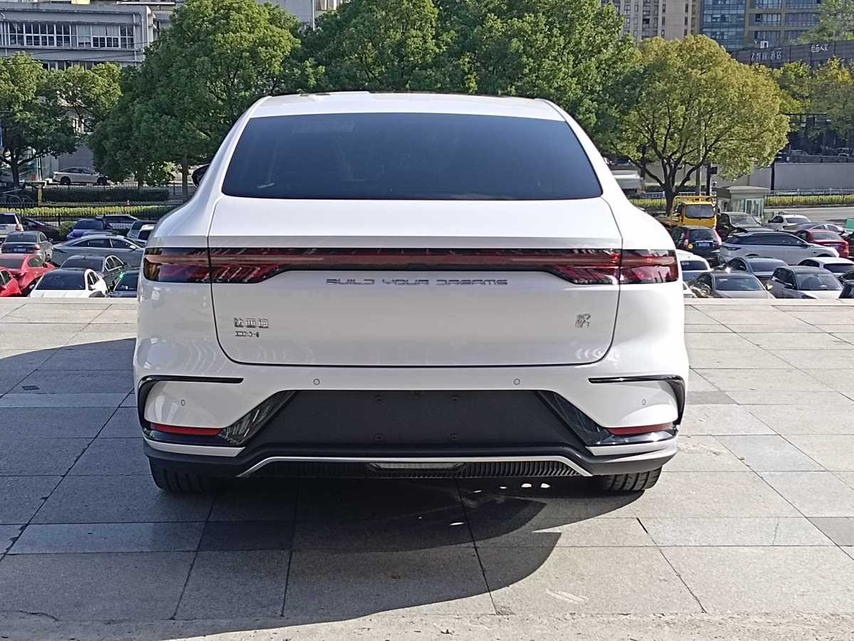 比亞迪 漢  2022款 DM-i 121KM 領(lǐng)航型圖片