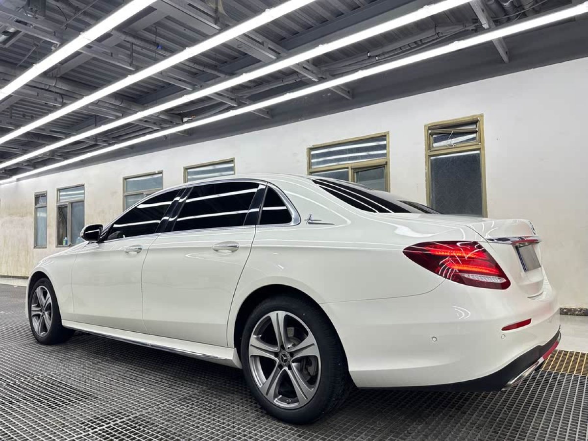 奔馳 奔馳E級  2019款 E 260 L 運(yùn)動型圖片