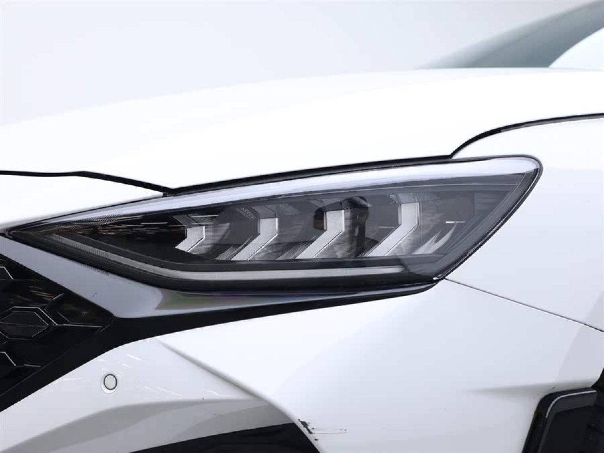 現(xiàn)代 菲斯塔  2023款 270T N Line DLX豪華版圖片