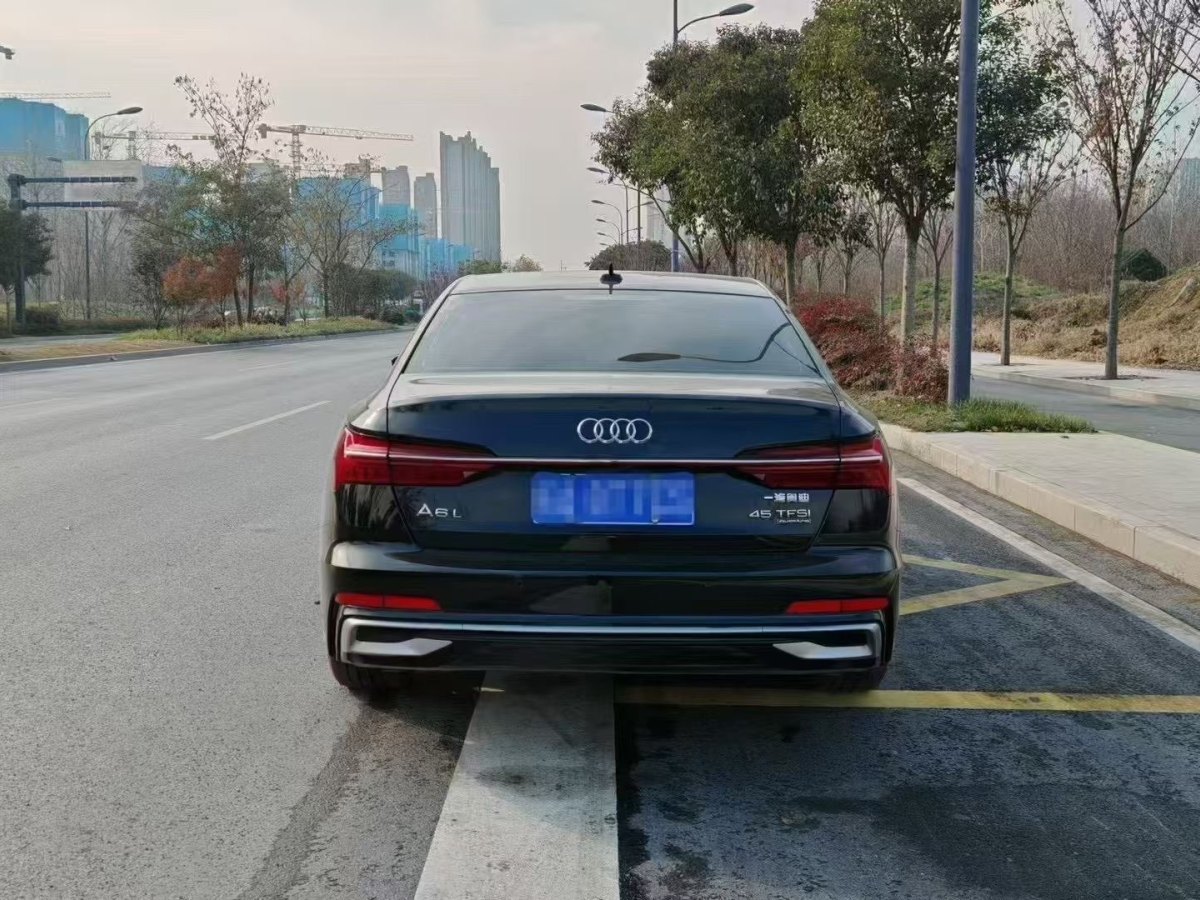 奧迪 奧迪A6L  2024款 45 TFSI 臻選動(dòng)感型圖片