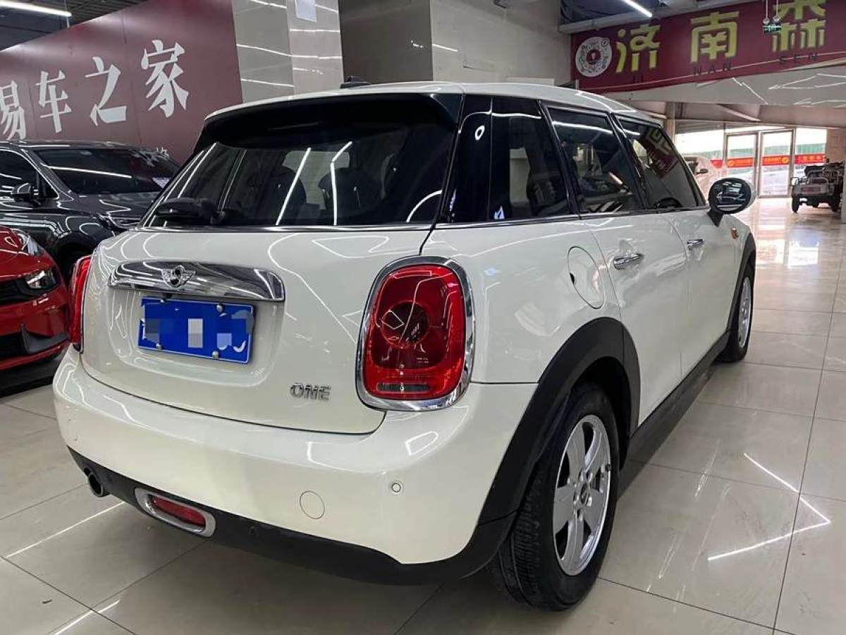 MINI MINI  2015款 1.2T ONE 五門版圖片