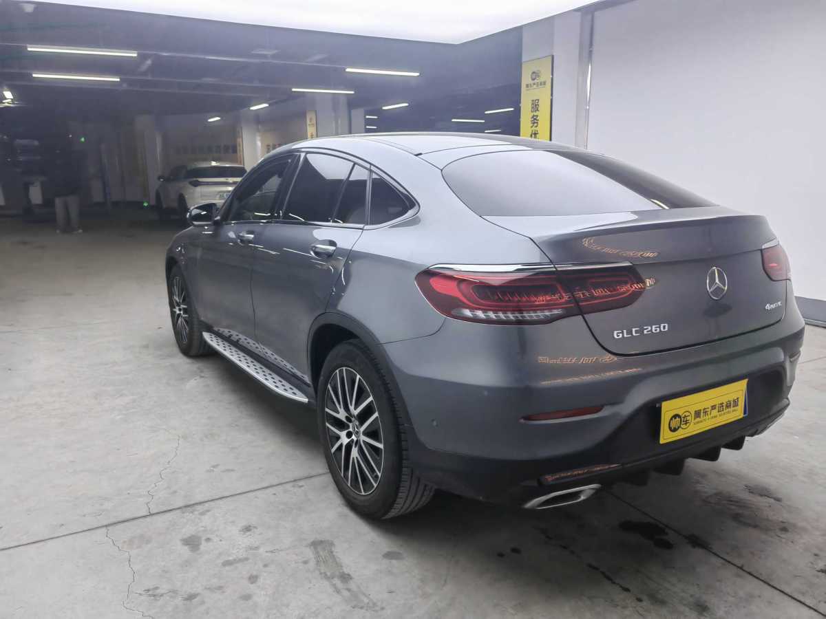 奔馳 奔馳GLC  2022款 改款 GLC 260 4MATIC 轎跑SUV圖片