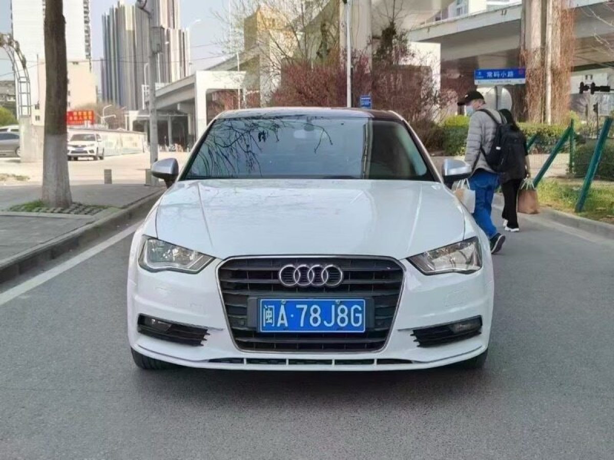 奧迪 奧迪A3  2014款 Sportback 35 TFSI 自動進(jìn)取型圖片