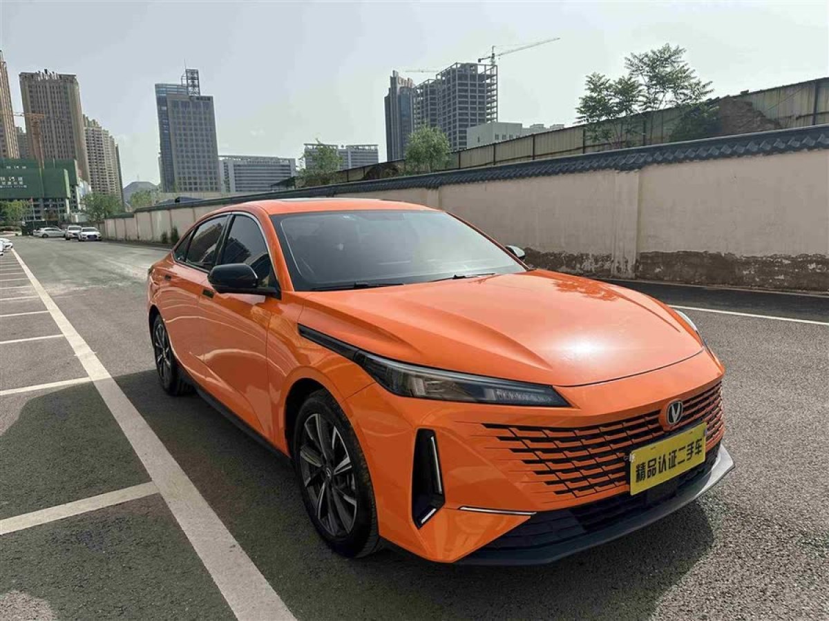 長安 逸達(dá)  2023款 藍(lán)鯨NE 1.5T GDI DCT領(lǐng)航型圖片