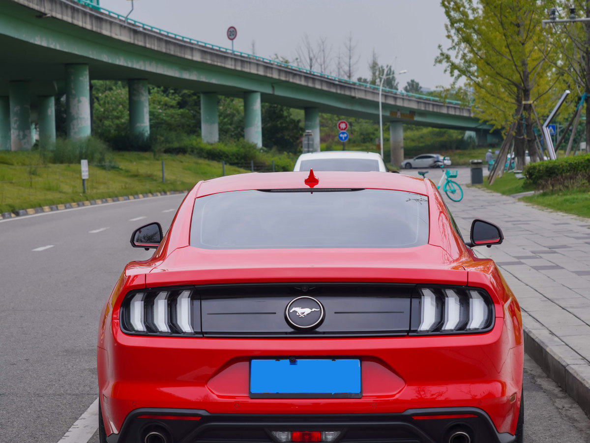 2021年7月福特 Mustang  2021款 2.3L EcoBoost