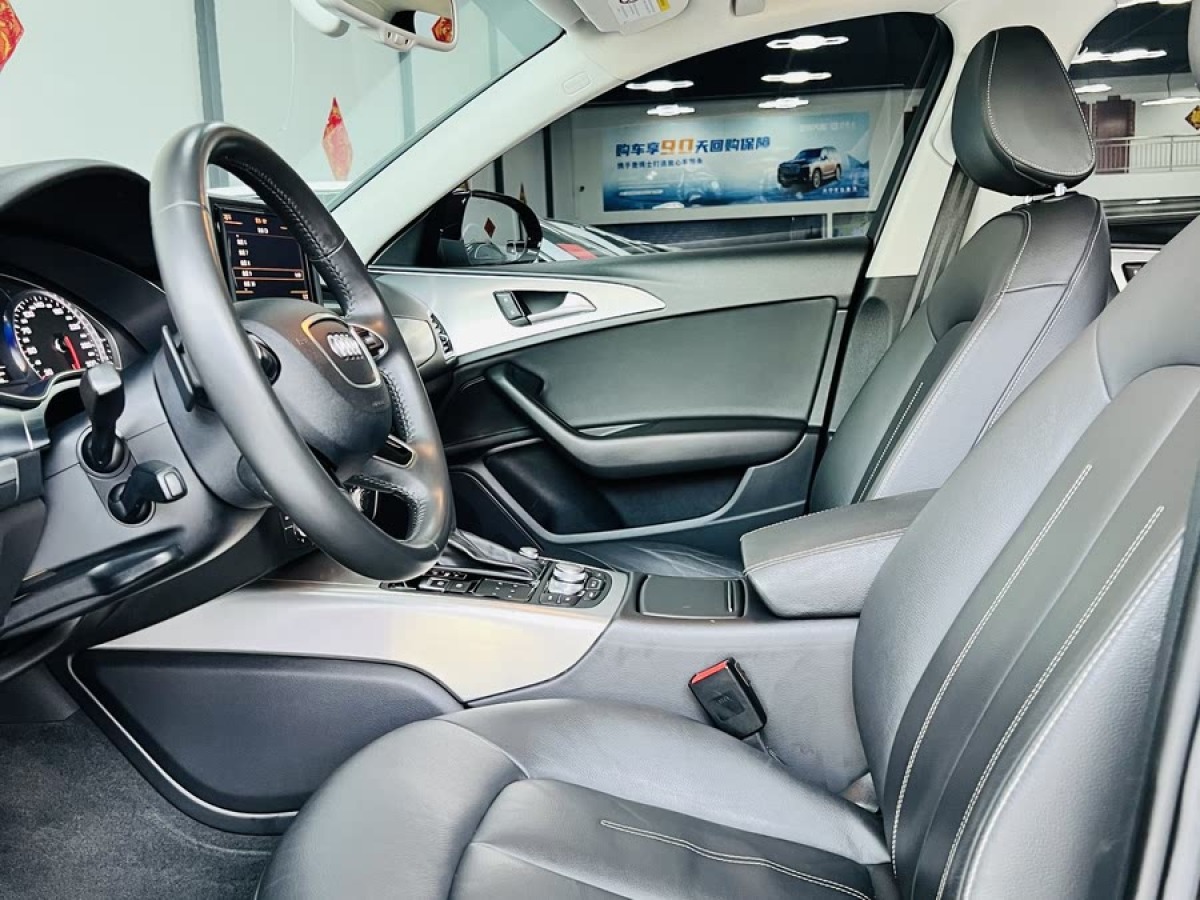 奧迪 奧迪A4L  2018款 30周年年型 30 TFSI 進(jìn)取型圖片