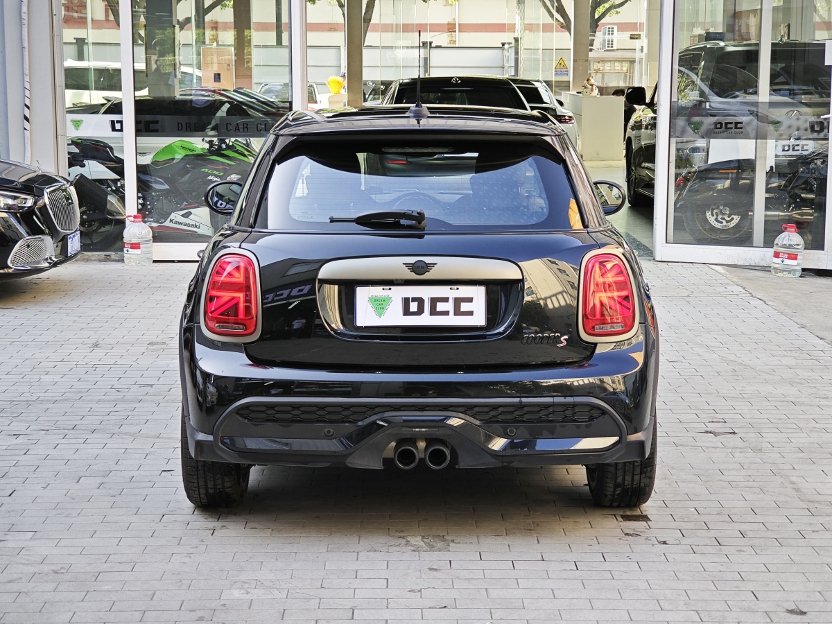 MINI MINI  2023款 2.0T COOPER S 国王十字特别版 五门版图片