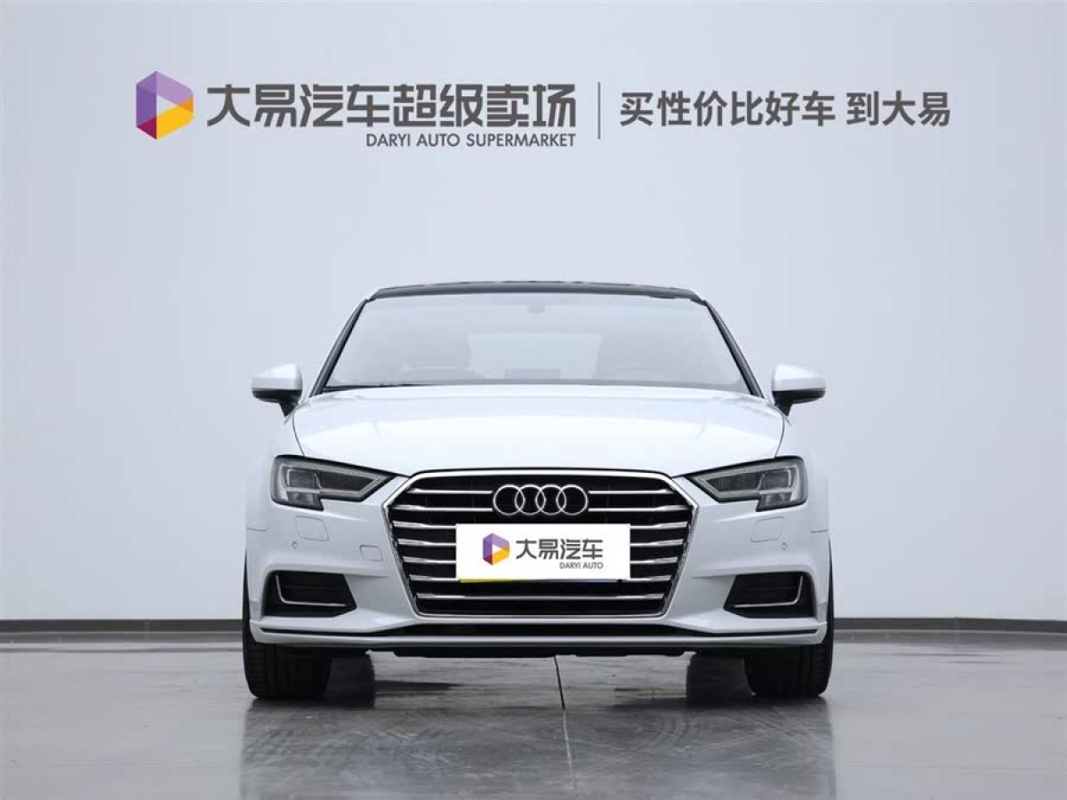 奧迪 奧迪A3  2018款 30周年年型 Limousine 35 TFSI 風(fēng)尚型圖片