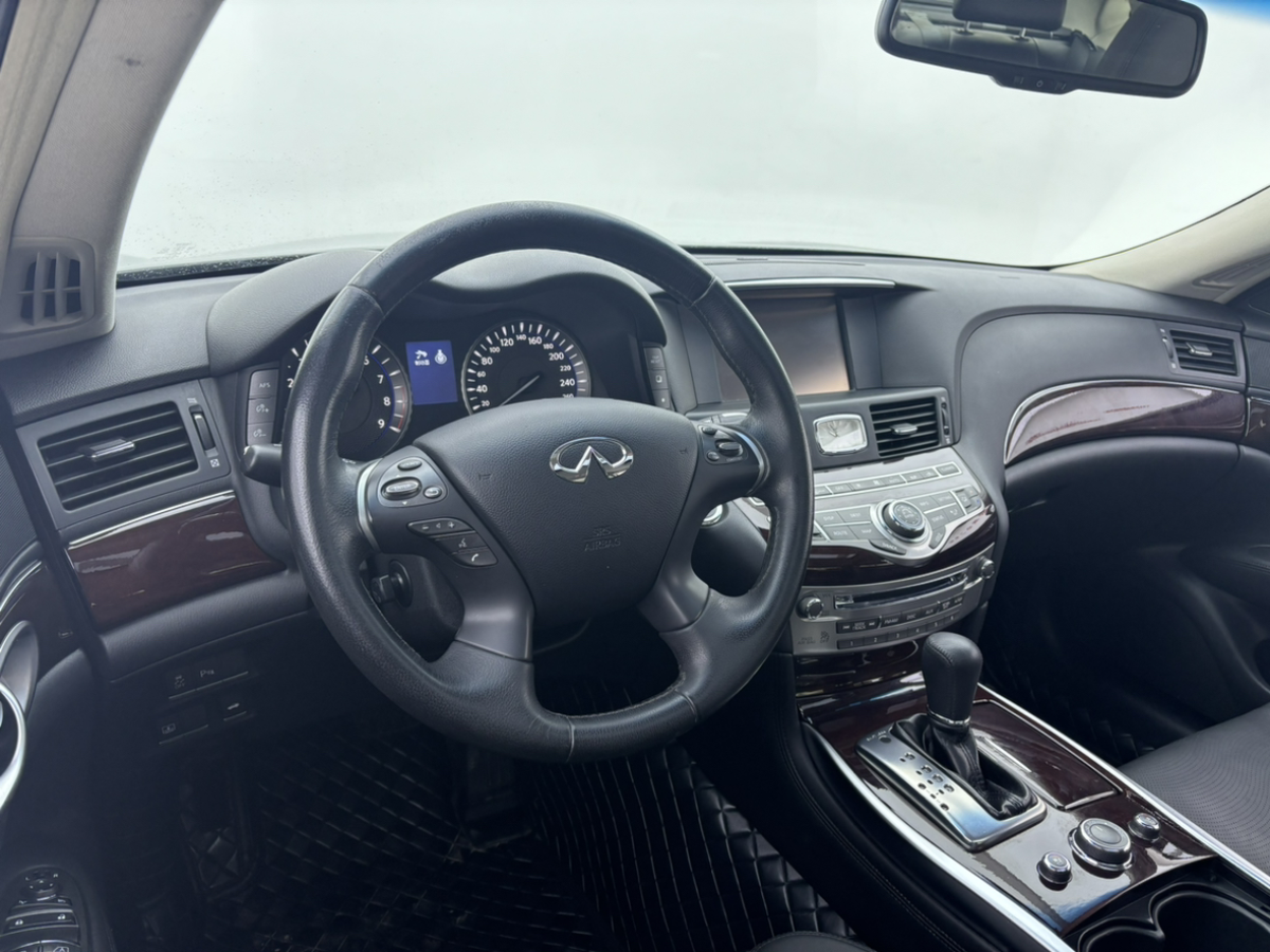 英菲尼迪 Q70  2013款 Q70L 2.5L 舒適版圖片